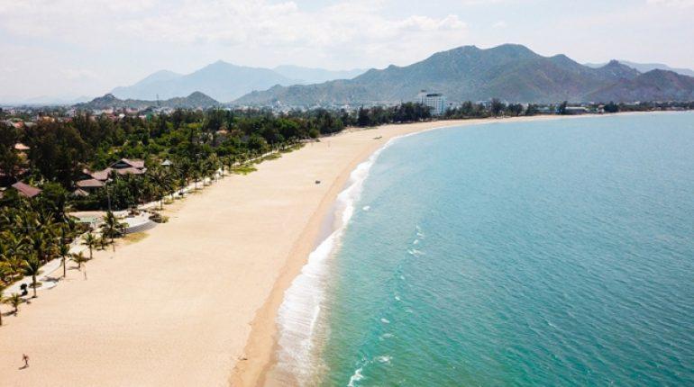 Bãi biển Ninh Chữ