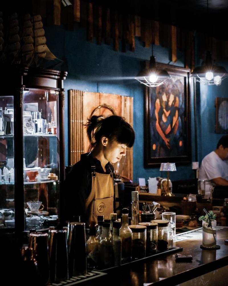 No 21 Eatery & Bar