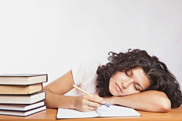Nỗi sợ và sự lười biếng.