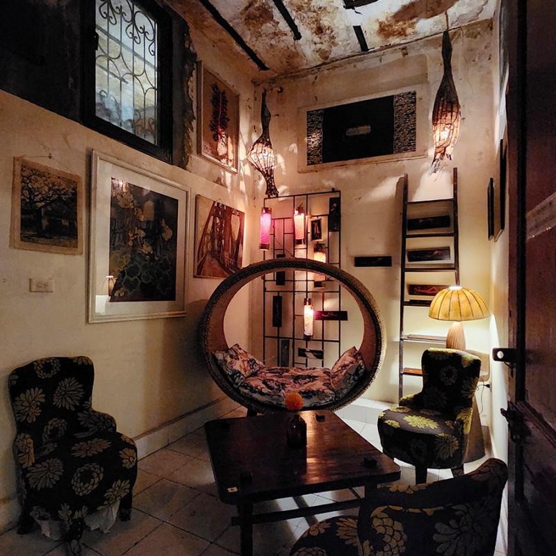Nola Cafe