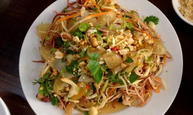 Nộm da trâu - món ăn độc đáo