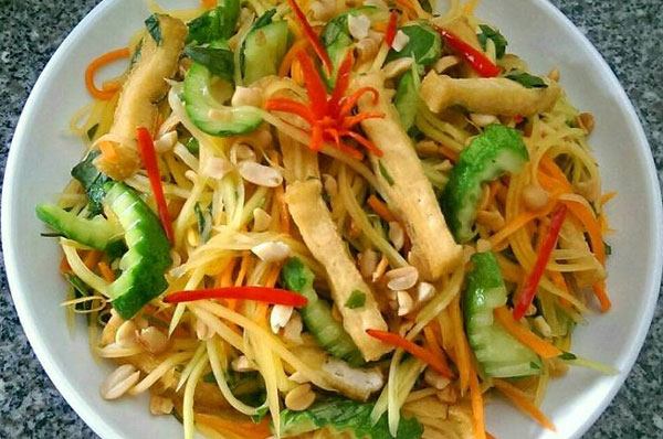 Nộm đu đủ với dưa chuột