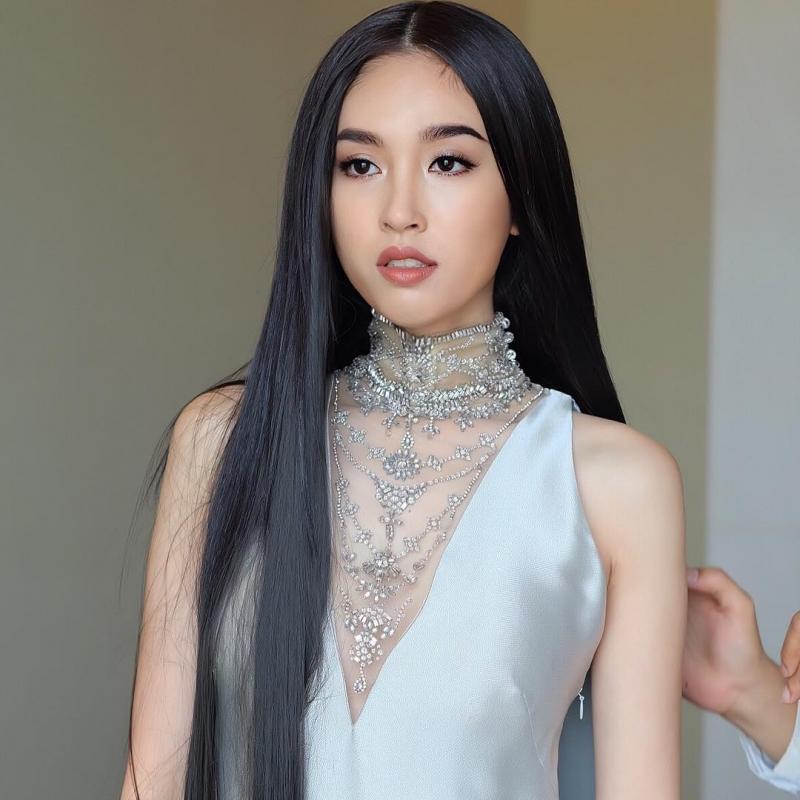 Nong Poy vẫn xinh đẹp, trẻ trung dù đã ngoài 30 tuổi