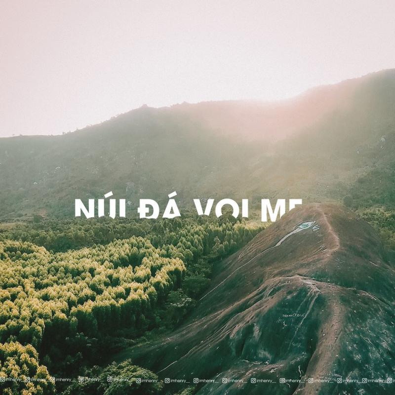 Núi Đá Voi Mẹ