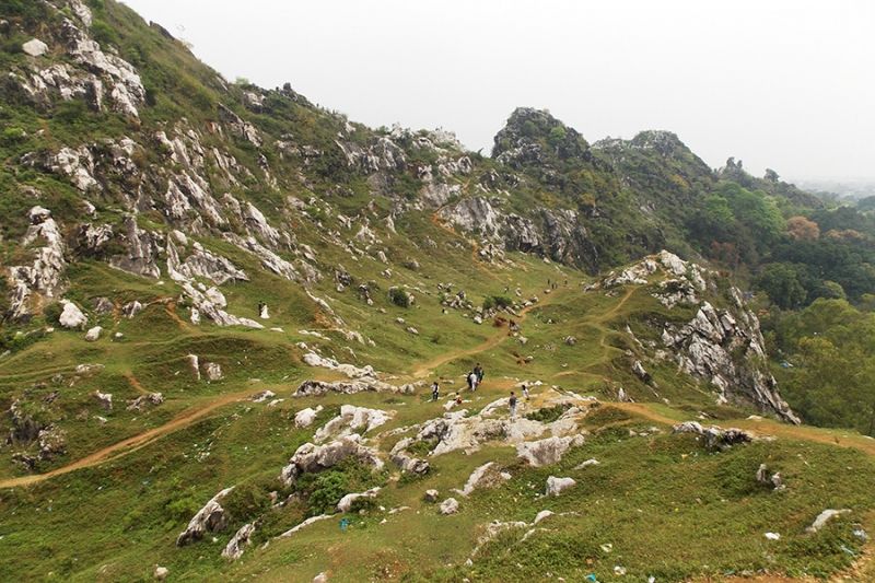 Quang cảnh núi Trầm