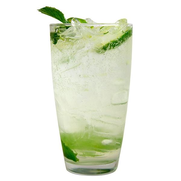Vitamin C trong nước chanh giúp tăng cường hệ miễn dịch, phòng chống các bệnh cảm lạnh và cúm