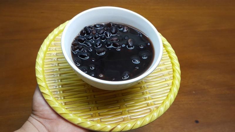 Chè đậu đen món ngon ngày hè
