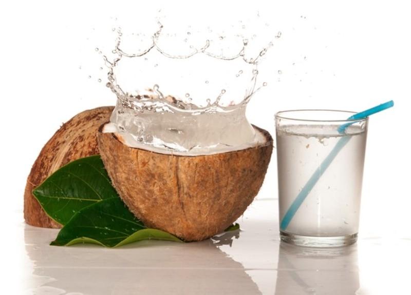 Nước dừa mát lại đẹp da, đẹp dáng