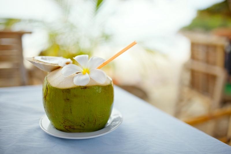 Nước dừa tươi chữa viêm hang vị dạ dày