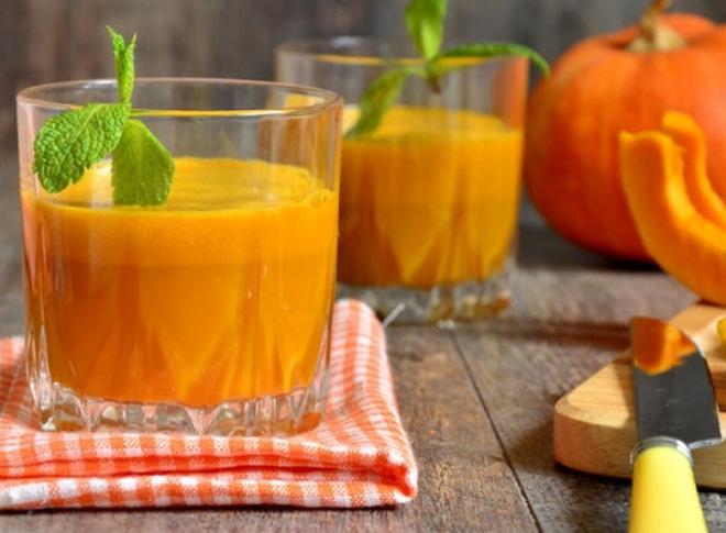 nước ép bí đỏ có thể chữa chứng mất ngủ, làm dịu các dây thần kinh