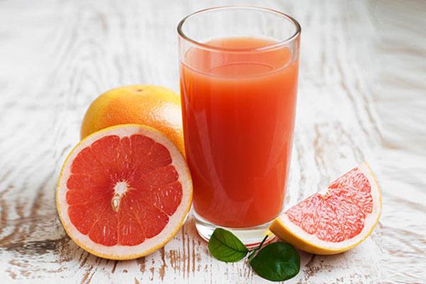 Nước ép bưởi giúp giảm cân