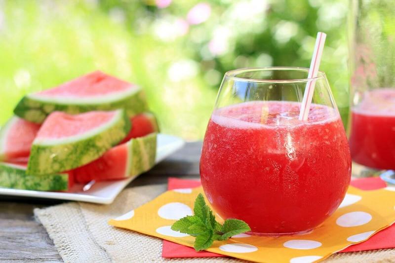 Nước ép dâu tây dưa hấu