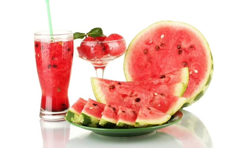 Dưa hấu có tác dụng tuyệt vời trong việc kiểm soát mức calories bạn nạp vào cơ thể