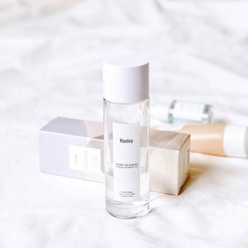 Nước hoa hồng dưỡng ẩm, se khít lỗ chân lông chiết xuất xương rồng Huxley Secret Of Sahara Toner Extract