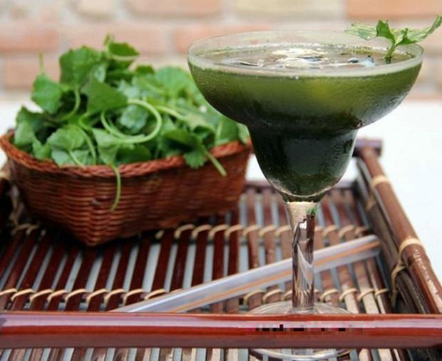 Nước rau má.