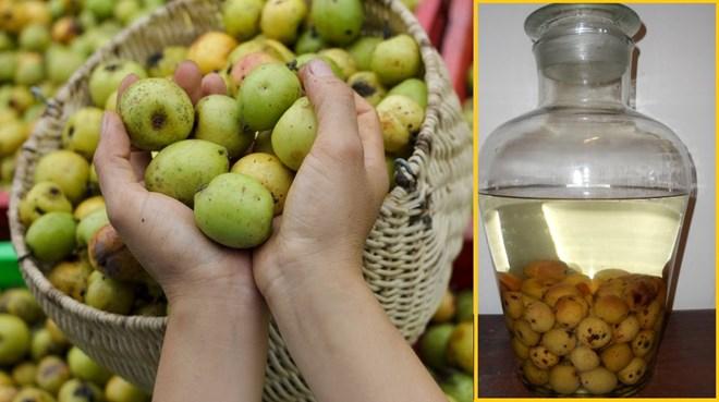 Một cốc nước táo mèo ngâm dấm sẽ giúp bạn tỉnh táo suốt buổi nhậu