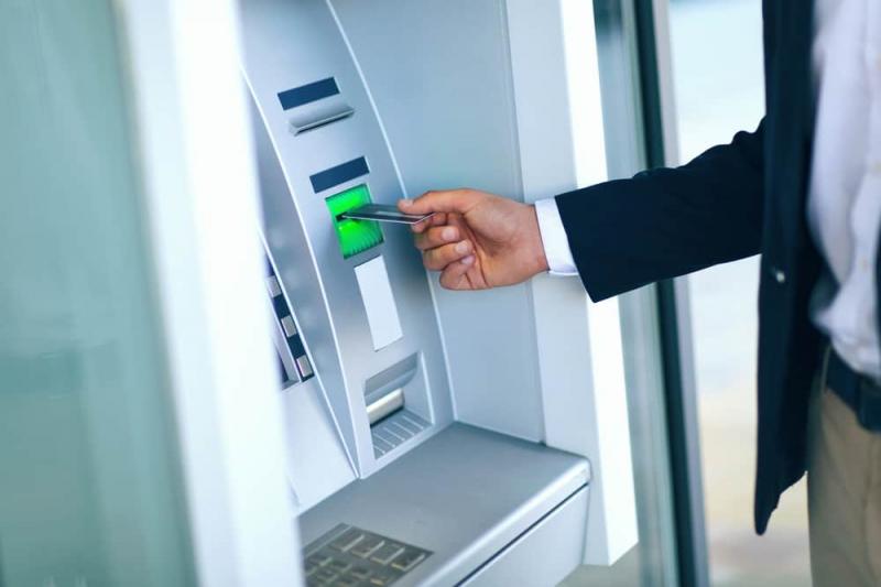 Mầm bệnh trên nút bấm của máy rút tiền sẽ mang theo mầm bệnh xâm nhập vào cơ thể bạn