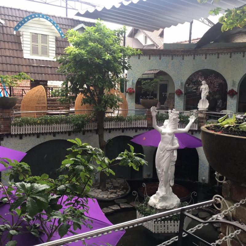 Oasis Cafe