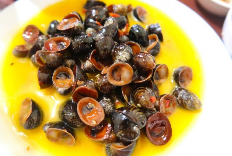 Ốc dừa xào bơ
