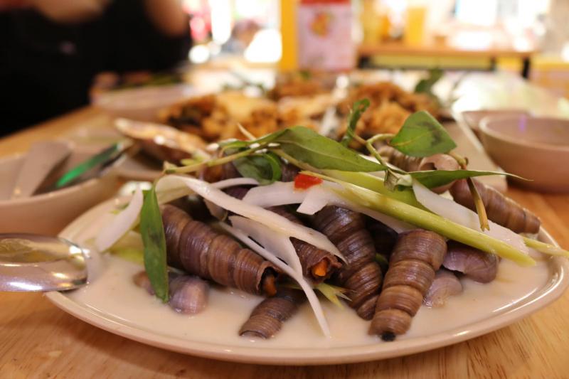 Ốc nướng tiểu khu