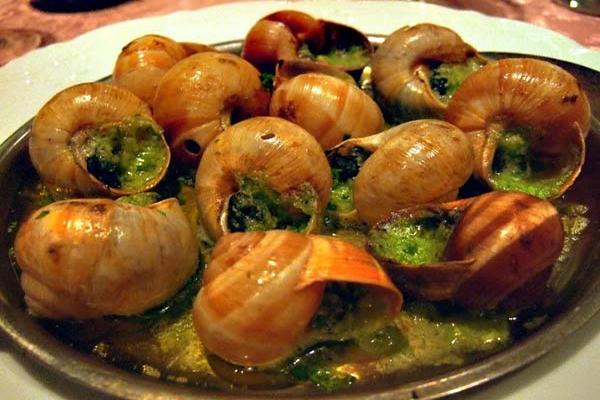 Ốc sên nướng ở Pháp