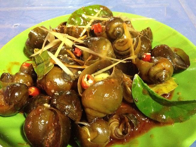 Ốc xào cay