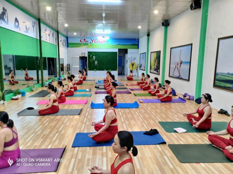 Om Yoga Tam Kỳ