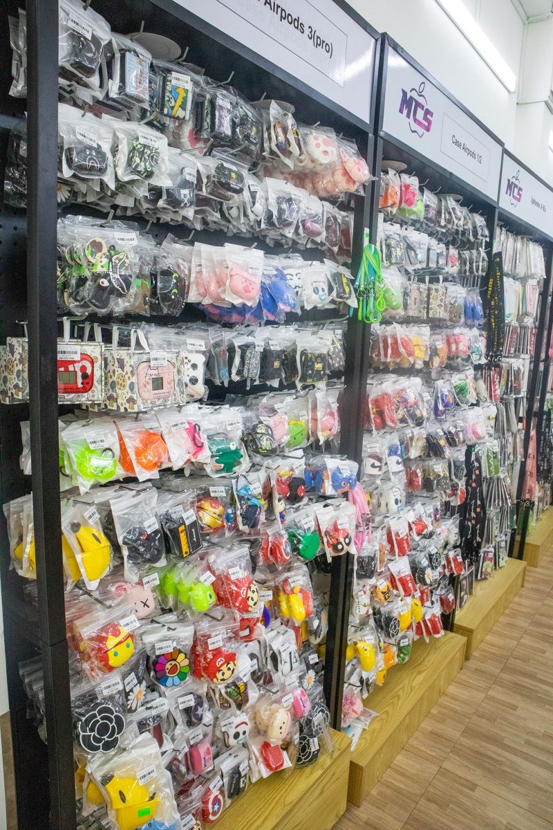 Ốp lưng iphone - Moby Shop