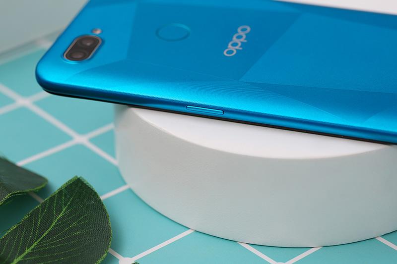 OPPO A12