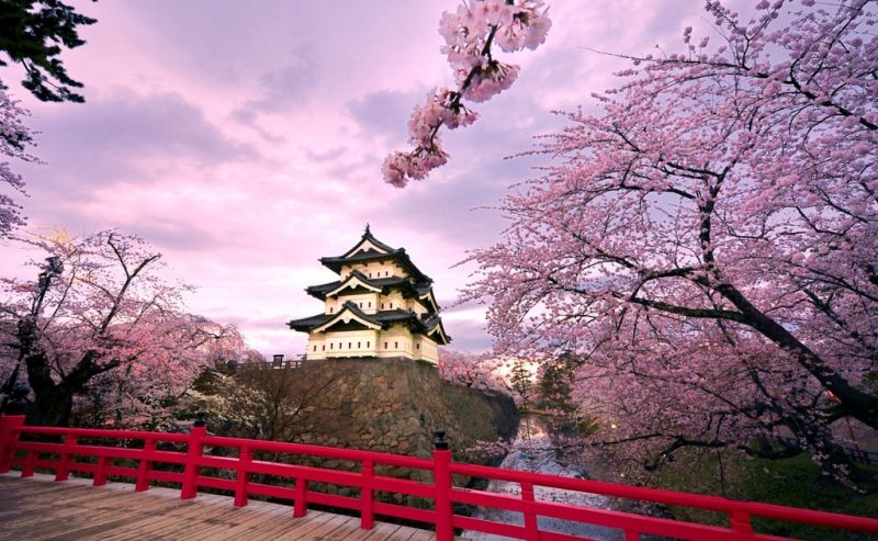 Thời tiết tuyệt đẹp của thành phố Osaka (Nhật Bản)