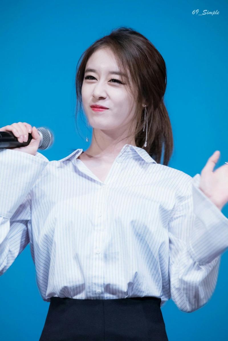 Park Jiyeon ( T-ara )