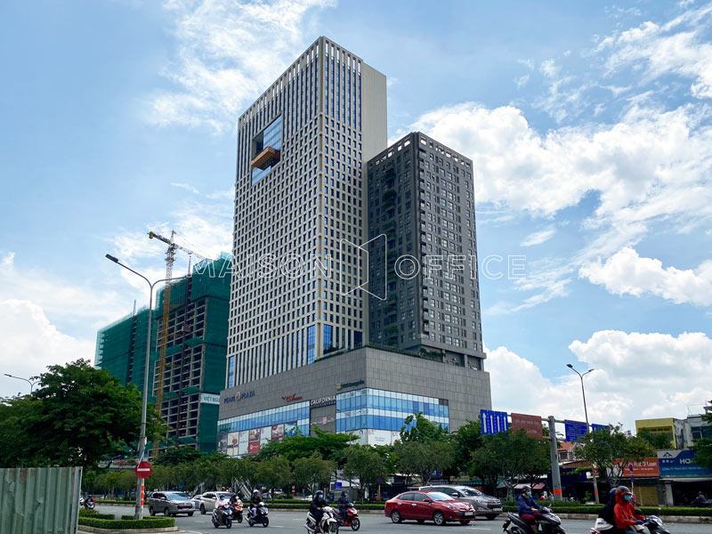 Pearl Plaza