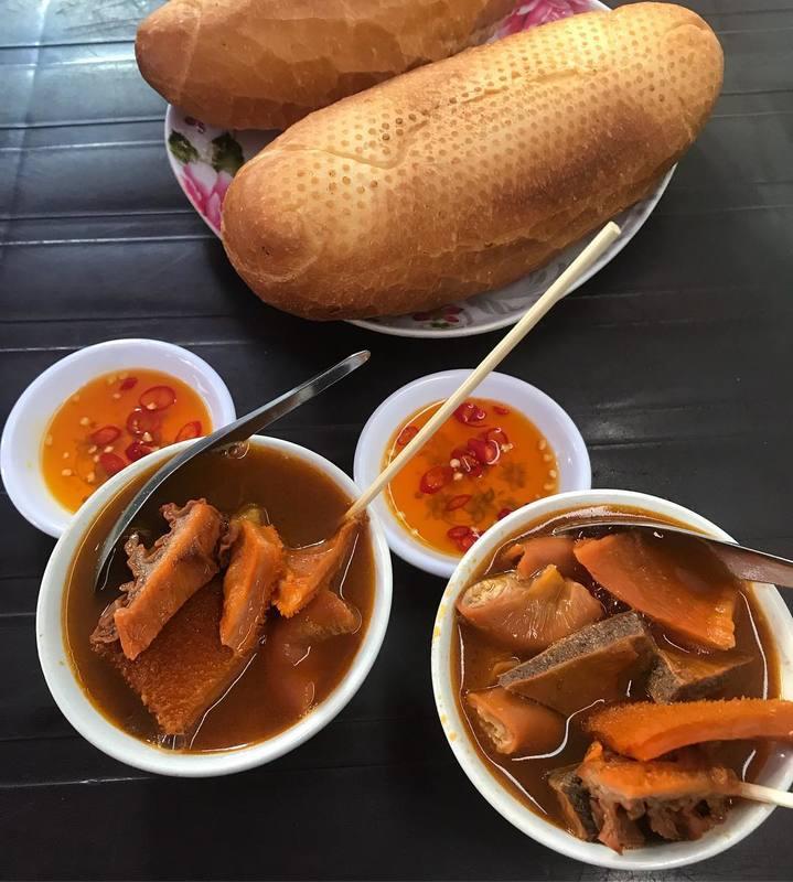 Phá Lấu Hương