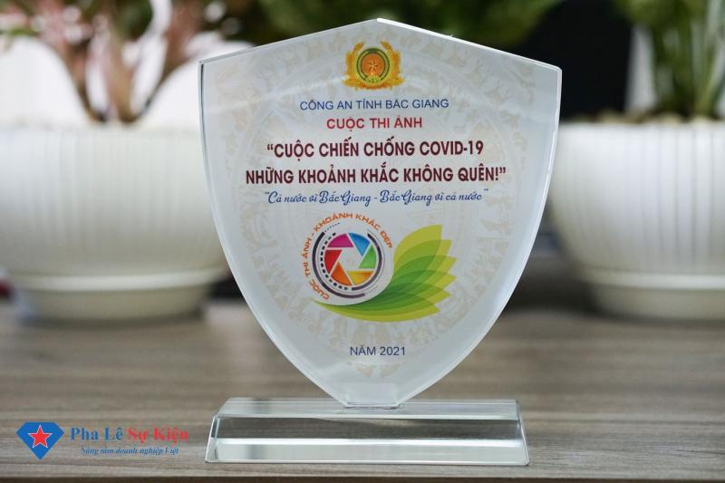 Pha lê Hà Nội