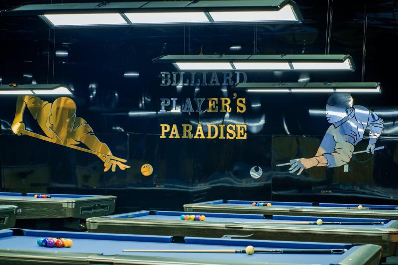 Phantom Billiard Club 1