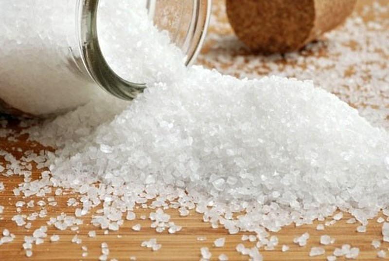 Phèn chua có vị chua, tính hàn, không độc
