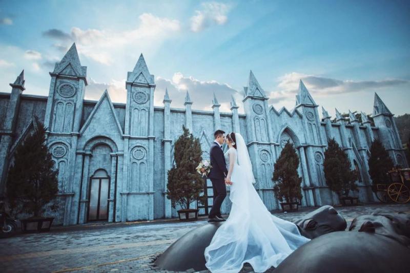 Wedding Land