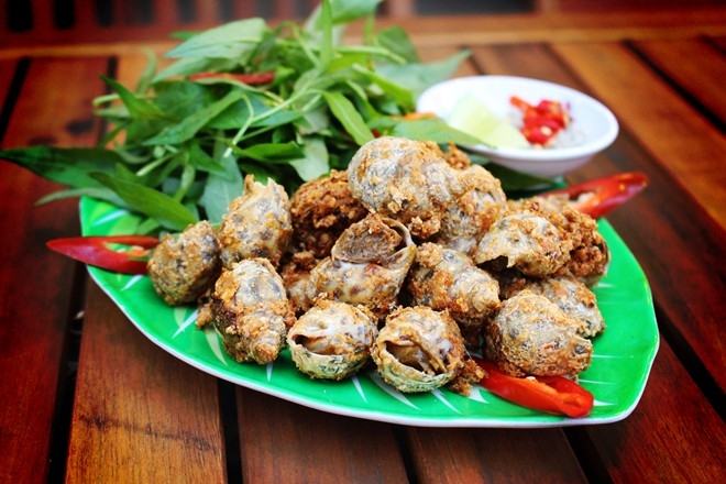 Ốc tại phố ốc Vĩnh Khánh