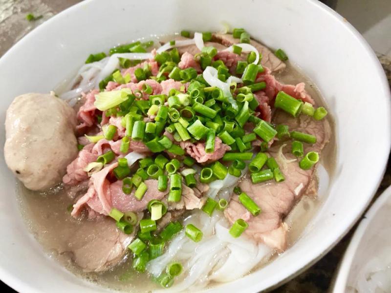 Sợi phở có độ mềm, dai vừa phải