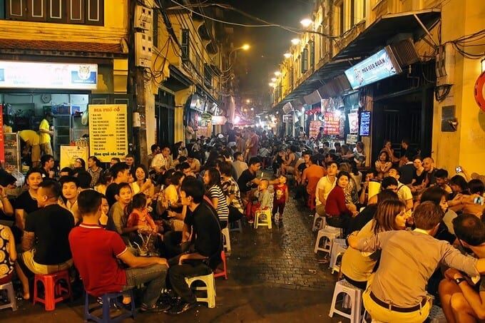 Phố bia Tạ Hiện