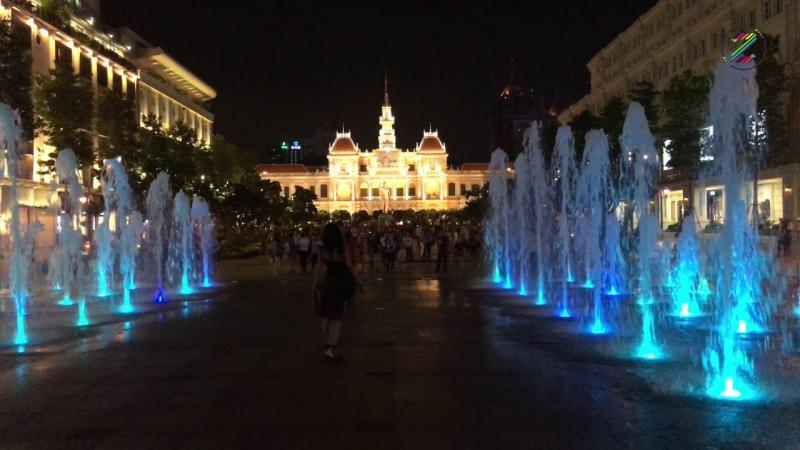 Phố đi bộ Nguyễn Huệ
