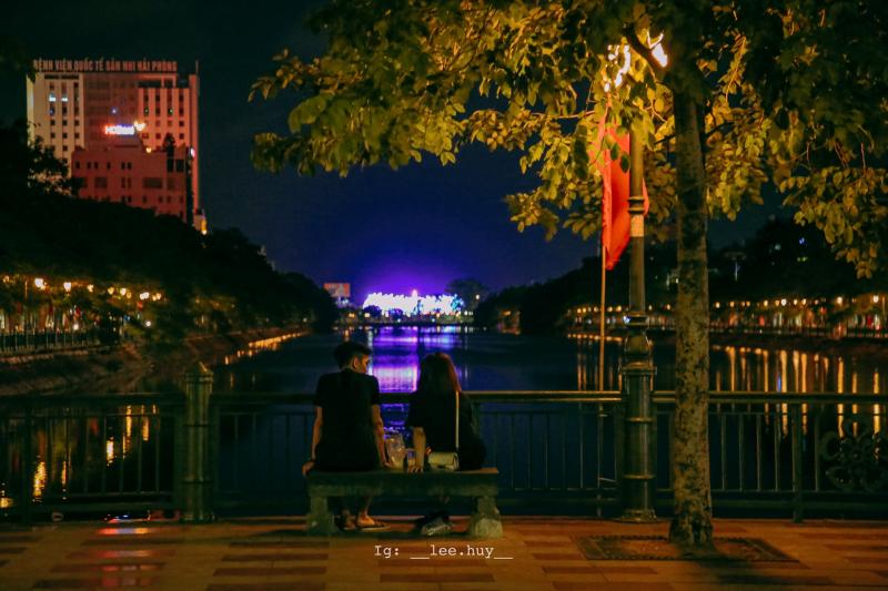 Phố đi bộ Tam Bạc