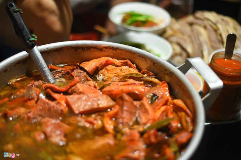 Phở gánh Hàng Chiếu
