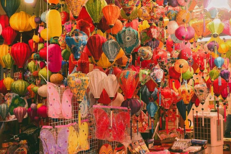 Phố Hàng Mã rực rỡ sắc màu