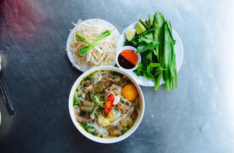 Phở Hồng Giang