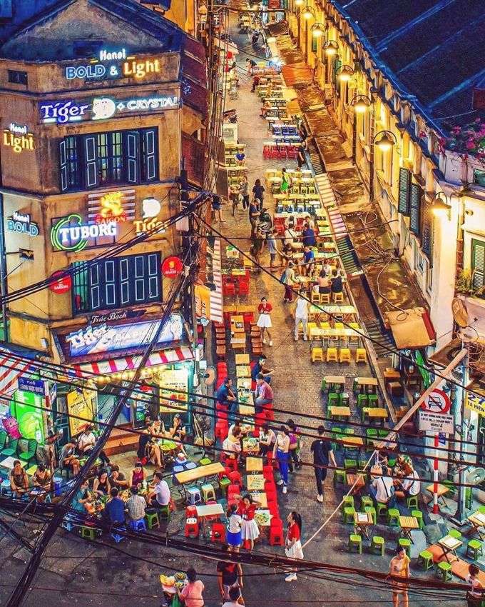 Phố Tạ Hiện