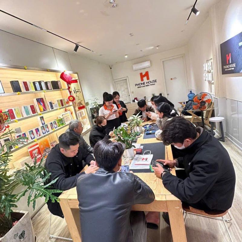 Phone House
