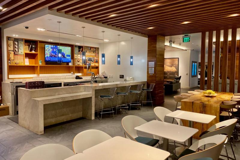 Phòng chờ American Express Centurion, Sân bay Quốc tế San Francisco