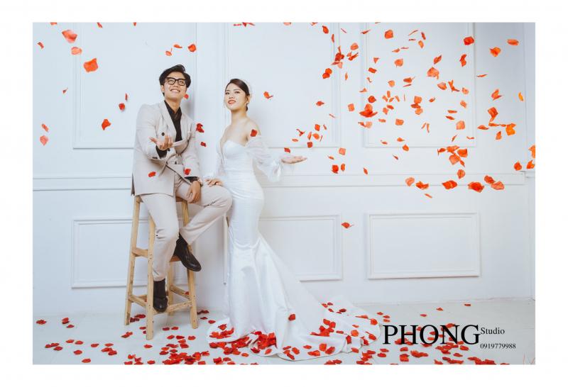 Phong Studio