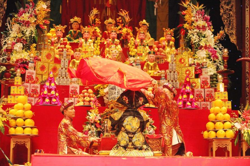 Phong Tục Dân Gian - Nghi Lễ Thờ Mẫu